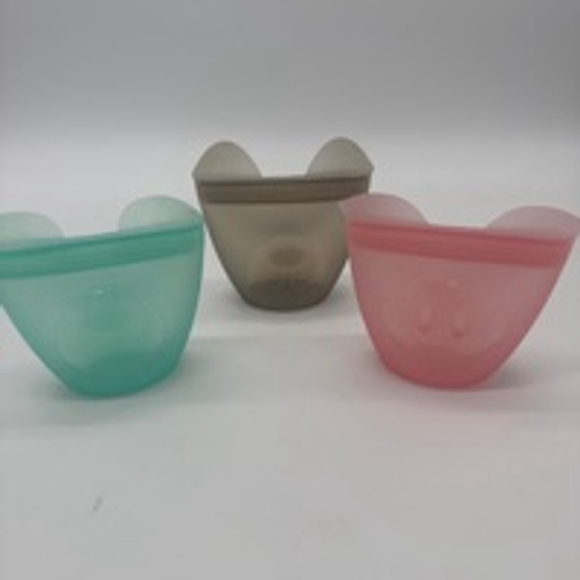 Zip Top Reusable 100% Silicone Baby + Kid Snack Containers Made in USA - Picture 1 of 3